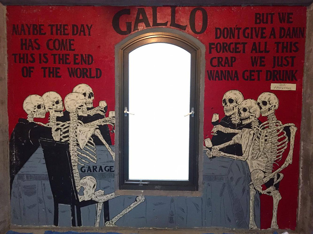 GALLO Mural